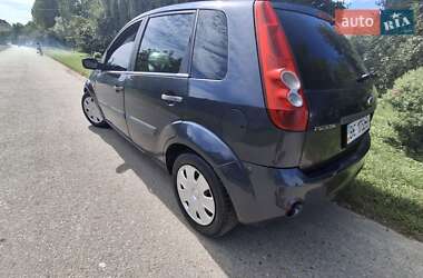 Хэтчбек Ford Fiesta 2007 в 
