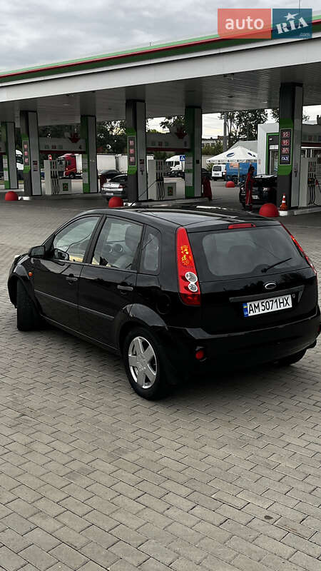 Хэтчбек Ford Fiesta 2007 в Житомире