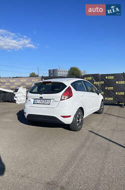 Хэтчбек Ford Fiesta 2014 в 