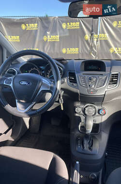 Хэтчбек Ford Fiesta 2014 в 