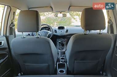 Хетчбек Ford Fiesta 2014 в 