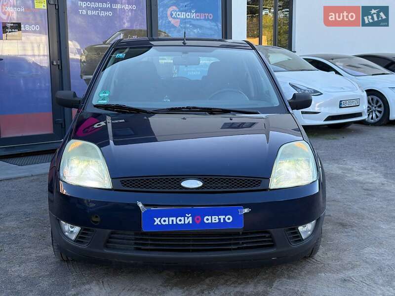Хэтчбек Ford Fiesta 2004 в Виннице