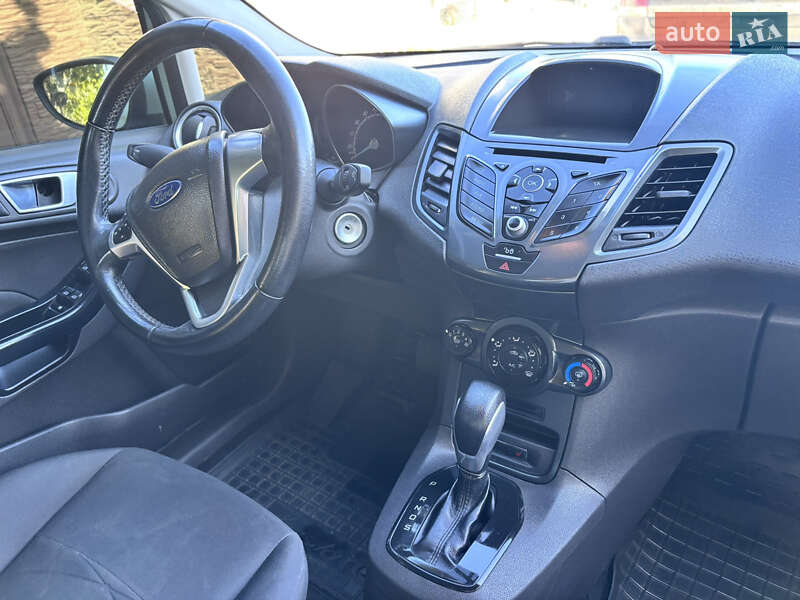 Хэтчбек Ford Fiesta 2016 в Павлограде