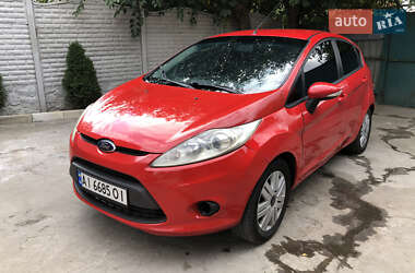 Хэтчбек Ford Fiesta 2012 в 