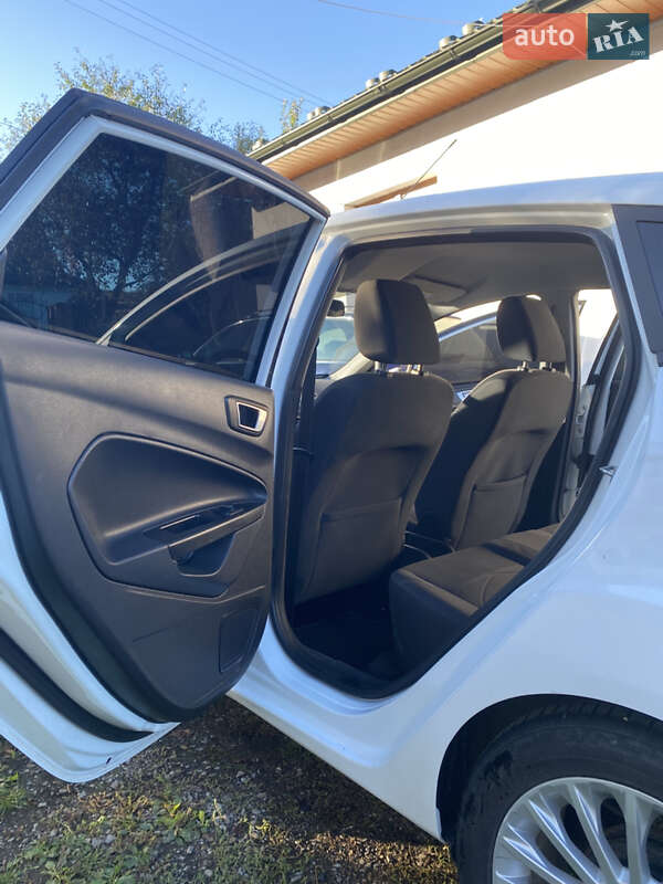 Хэтчбек Ford Fiesta 2014 в Надворной фото 20 Хэтчбек Ford Fiesta 2014 в Надворной