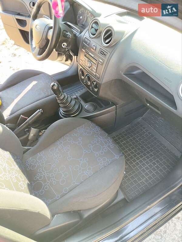 Хэтчбек Ford Fiesta 2008 в Белгороде-Днестровском