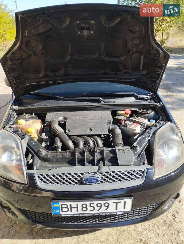 Хэтчбек Ford Fiesta 2008 в Белгороде-Днестровском