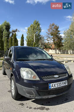 Хэтчбек Ford Fiesta 2007 в 