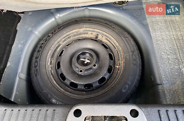 Хэтчбек Ford Fiesta 2012 в 