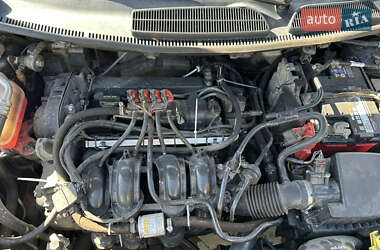 Седан Ford Fiesta 2012 в 