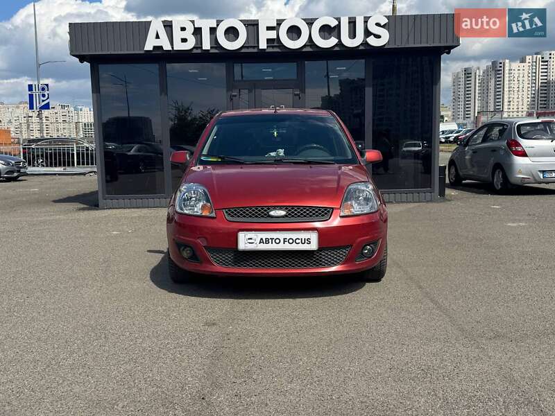 Хэтчбек Ford Fiesta 2007 в Киеве