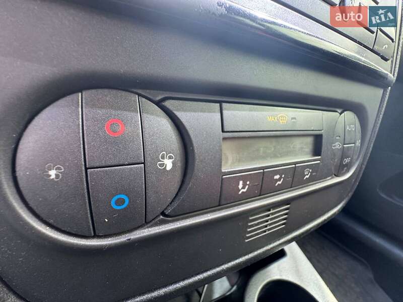Хэтчбек Ford Fiesta 2007 в Киеве