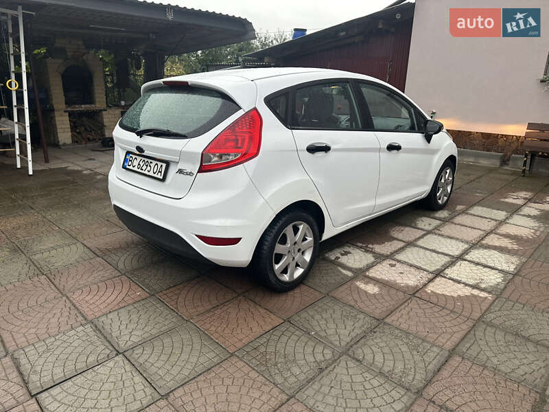 Хэтчбек Ford Fiesta 2009 в Львове