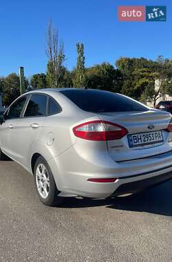 Седан Ford Fiesta 2014 в Одессе