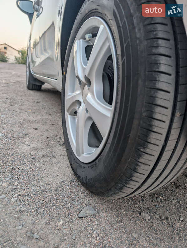 Хэтчбек Ford Fiesta 2010 в Черкассах фото 7 Хэтчбек Ford Fiesta 2010 в Черкассах