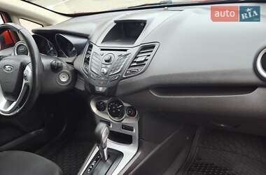 Хэтчбек Ford Fiesta 2014 в 