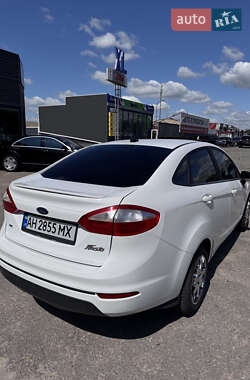 Седан Ford Fiesta 2019 в 