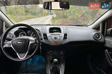 Хэтчбек Ford Fiesta 2013 в 