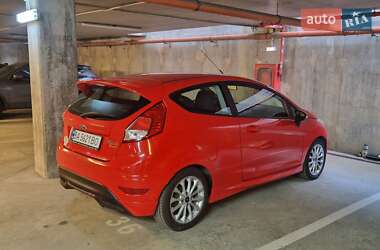 Хэтчбек Ford Fiesta 2013 в 