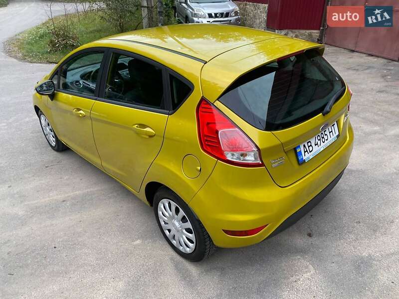 Хэтчбек Ford Fiesta 2013 в Виннице