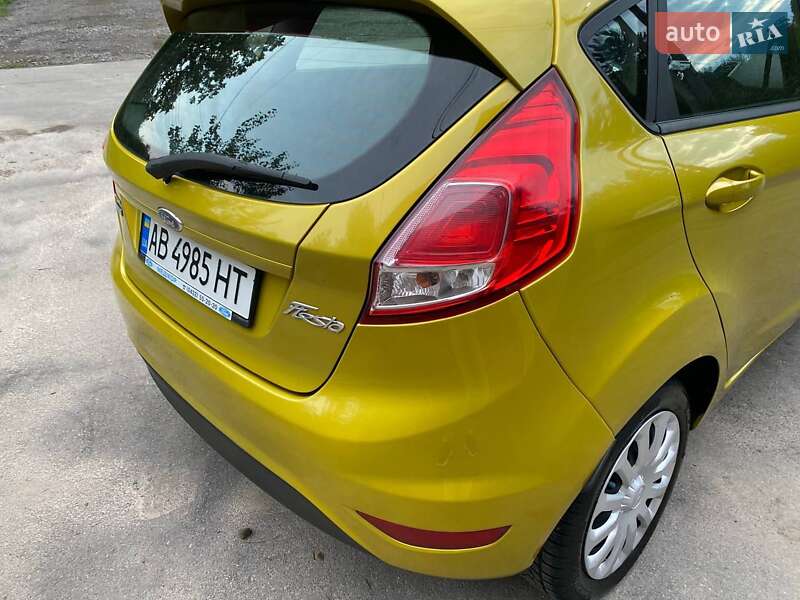 Хэтчбек Ford Fiesta 2013 в Виннице