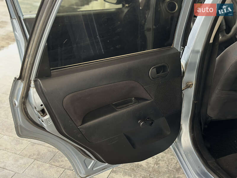 Хэтчбек Ford Fiesta 2005 в Луцке