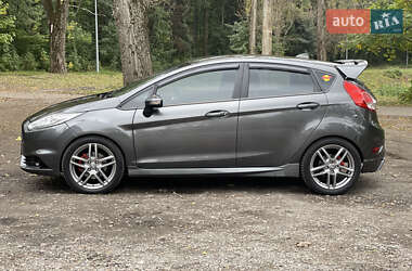 Хэтчбек Ford Fiesta 2017 в 