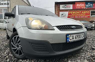 Хэтчбек Ford Fiesta 2006 в Смеле