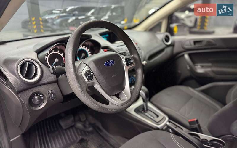 Хэтчбек Ford Fiesta 2017 в Черновцах