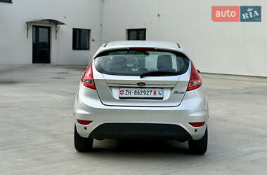 Хэтчбек Ford Fiesta 2009 в 