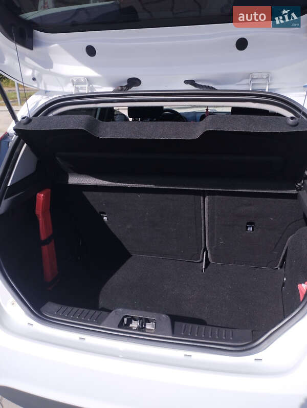 Хэтчбек Ford Fiesta 2016 в Виннице