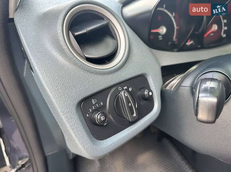 Хетчбек Ford Fiesta 2011 в Вінниці фото 4 Хетчбек Ford Fiesta 2011 в Вінниці