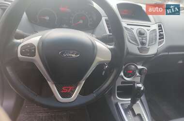 Хетчбек Ford Fiesta 2011 в 