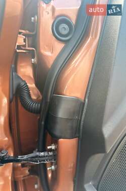 Хэтчбек Ford Fiesta 2015 в 