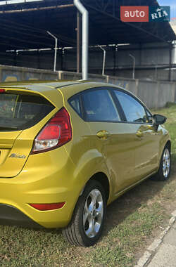 Хетчбек Ford Fiesta 2013 в Черкасах