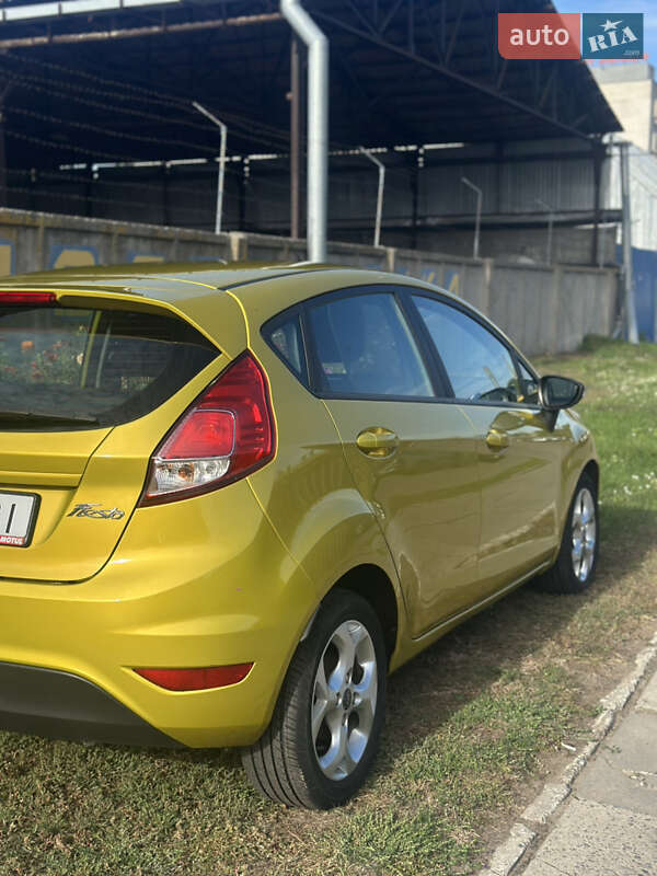 Хэтчбек Ford Fiesta 2013 в Черкассах фото 9 Хэтчбек Ford Fiesta 2013 в Черкассах