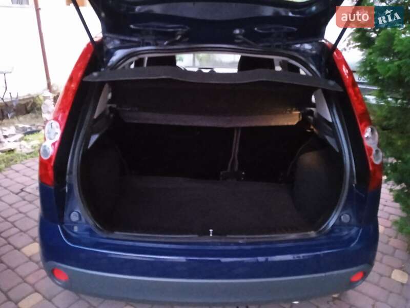 Хэтчбек Ford Fiesta 2008 в Мукачево
