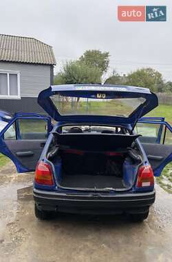 Хэтчбек Ford Fiesta 1992 в 