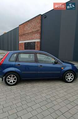 Хэтчбек Ford Fiesta 2008 в 