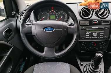 Хэтчбек Ford Fiesta 2008 в 