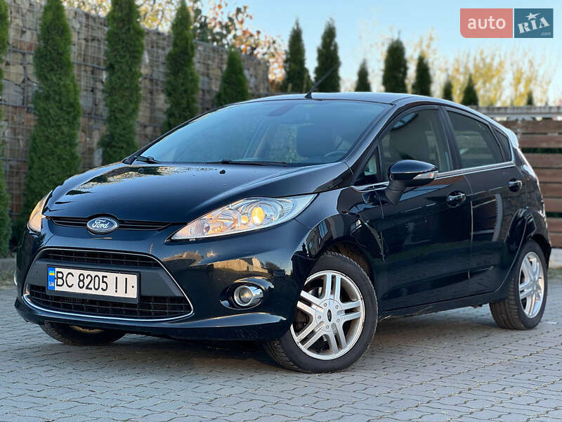 Хэтчбек Ford Fiesta 2012 в Львове фото 2 Хэтчбек Ford Fiesta 2012 в Львове