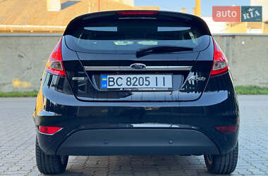 Хэтчбек Ford Fiesta 2012 в 