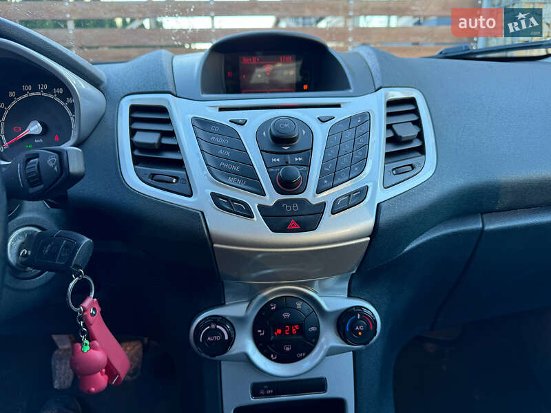 Хэтчбек Ford Fiesta 2012 в Львове фото 22 Хэтчбек Ford Fiesta 2012 в Львове