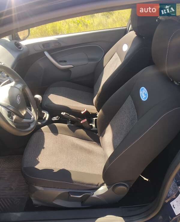 Хэтчбек Ford Fiesta 2011 в Хмельницком