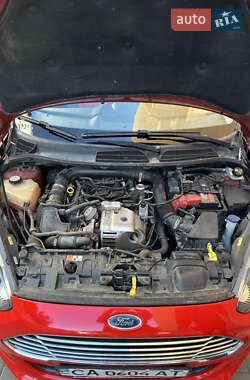 Хэтчбек Ford Fiesta 2013 в 
