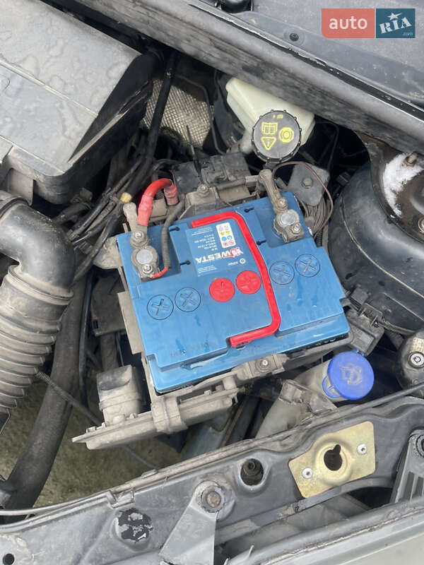 Хэтчбек Ford Fiesta 2006 в Киеве