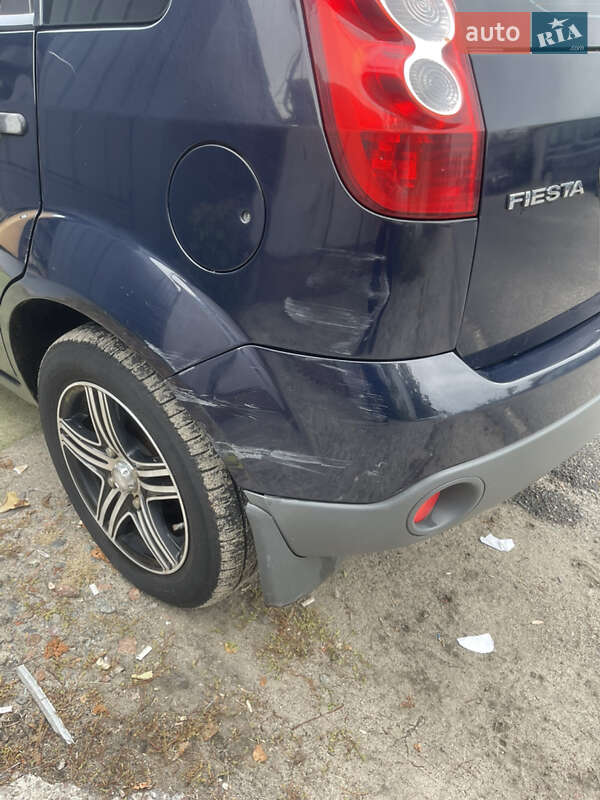 Хэтчбек Ford Fiesta 2006 в Киеве