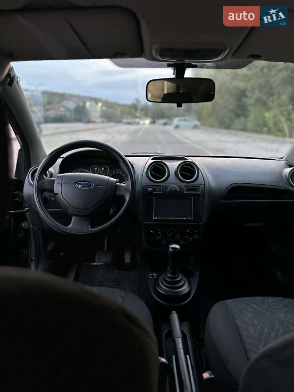 Хэтчбек Ford Fiesta 2007 в Днепре