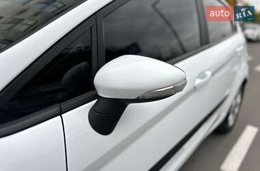 Хэтчбек Ford Fiesta 2013 в 