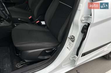 Хэтчбек Ford Fiesta 2013 в 